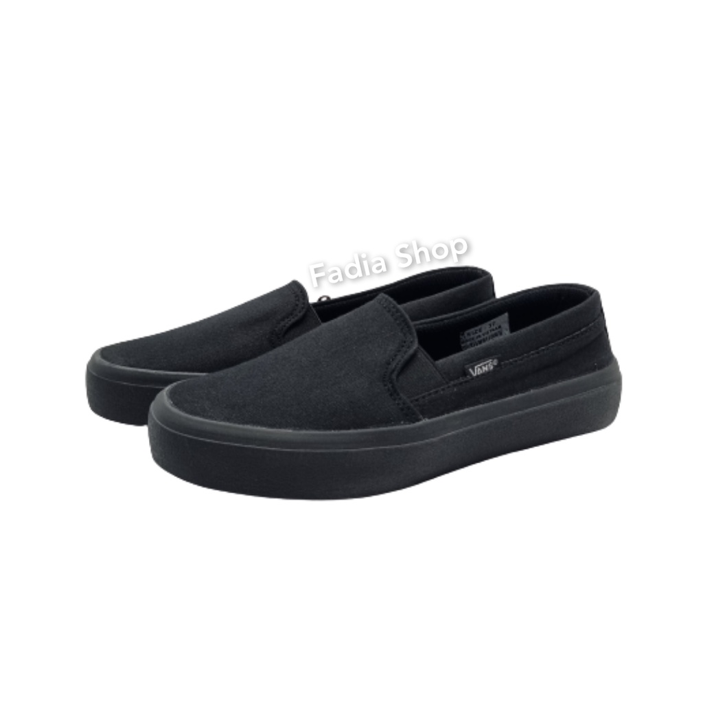 SEPATU SLIP ON PRIA DAN WANITA 017.SEPATU PUTIH.SEPATU KERJA.SEPATU SANTAI