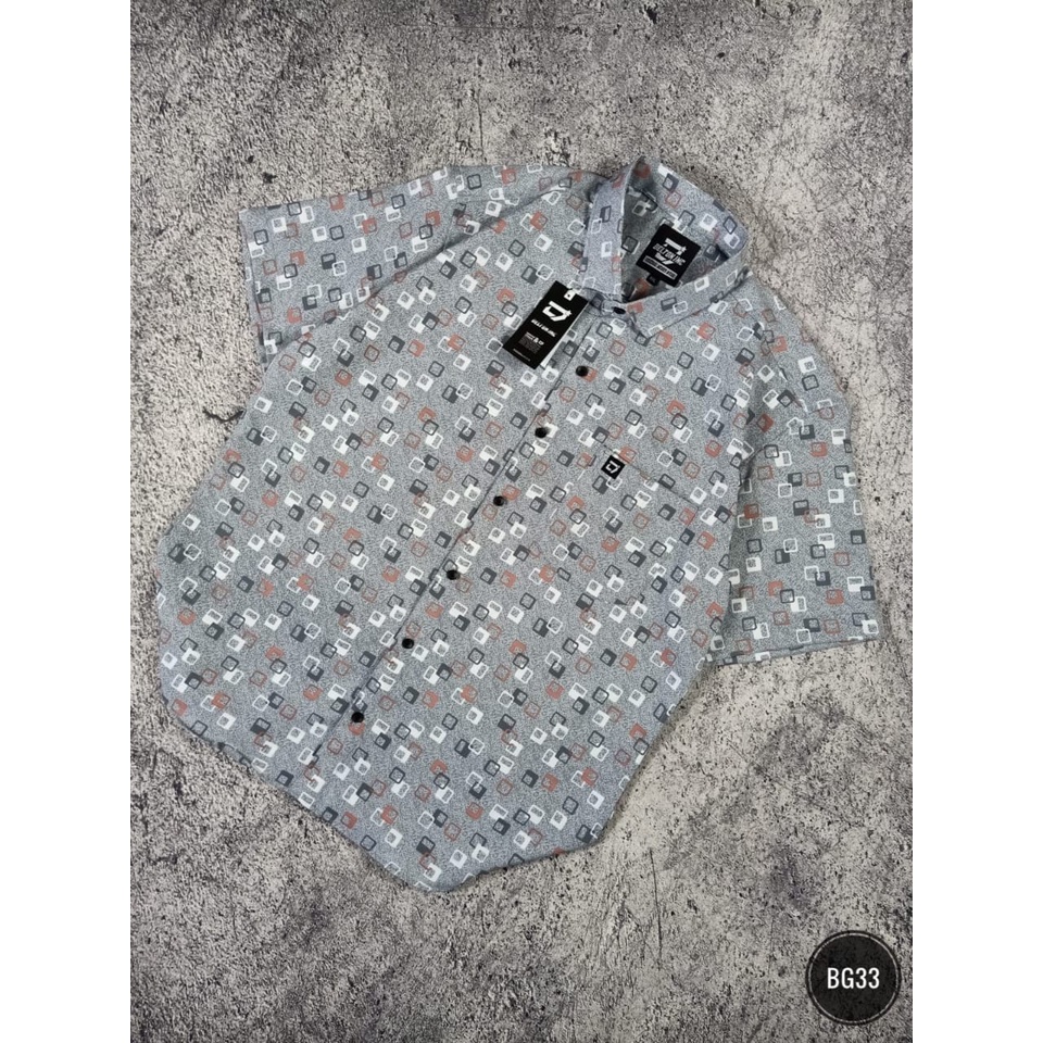 Kemeja Pria Big Size / Kemeja Pria Jumbo / Kemeja Pria Lengan Pendek Ukuran XL/XXL/XXXL (BG24)