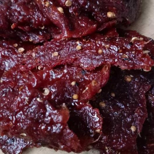 

➲ Dendeng sapi manis 400 gr / dendeng sapi empuk dan halal ❃