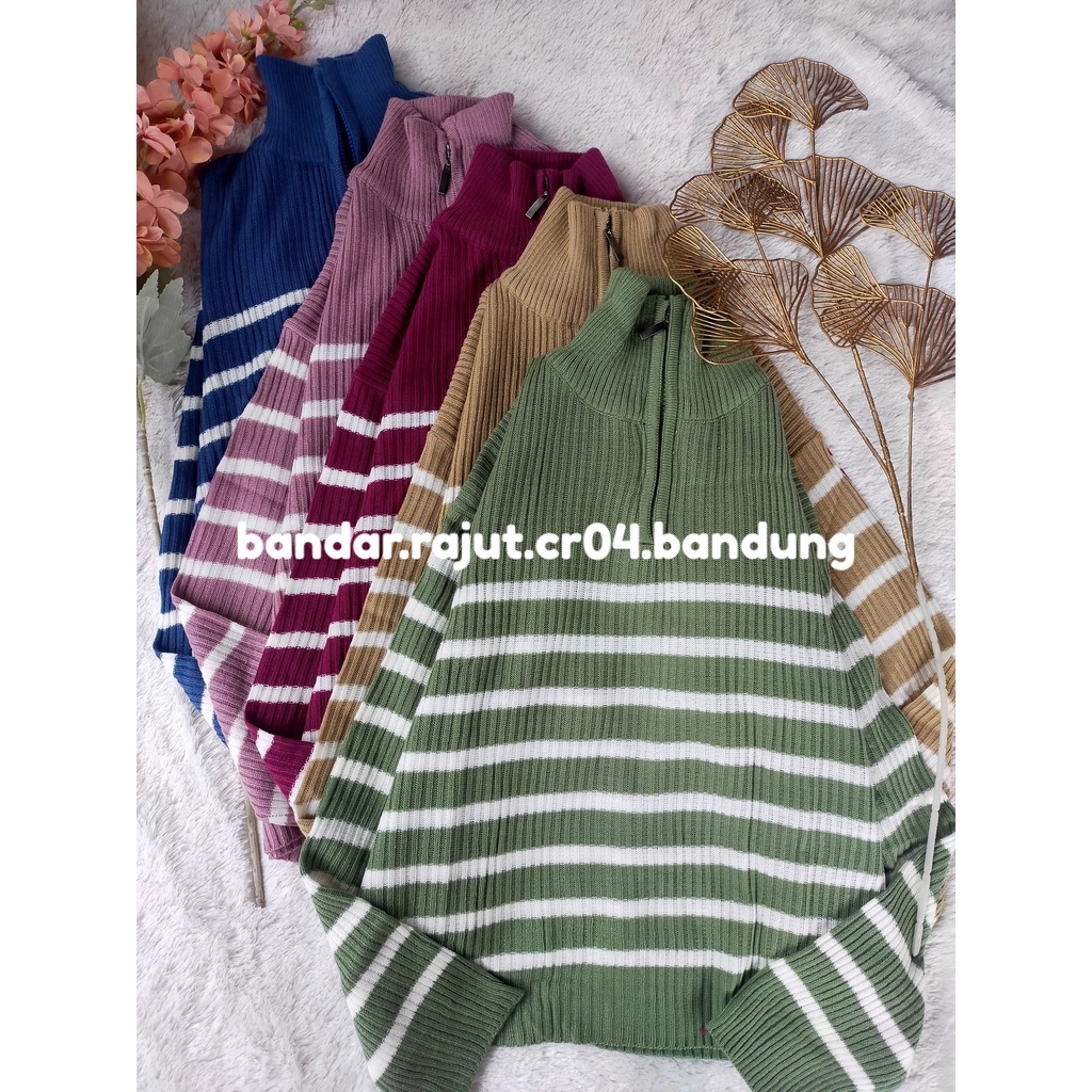 SWEATER TURTLENECK ZIPPER PARAMITA BRANDED 7 GATE