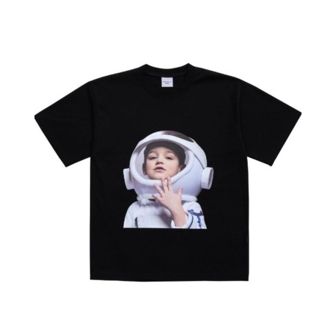 [ADLV] Acmedelavie T-Shirt Black Astronaut