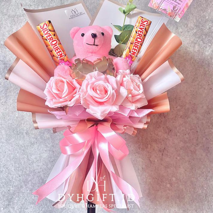 

➶ LOVELY BOUQUET | HADIAH VALENTINE | BUKET VALENTINE | BUKET COKLAT | HADIAH PACAR | BUKET WISUDA PREMIUM | BIRTHDAY GIFT | HADIAH WISUDA | SNACK BOUQUET | BUKET SNACK | HADIAH SIDANG | HADIAH PACAR ♖