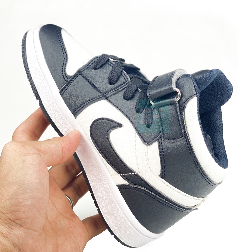 Sepatu Anak Laki Laki Sekolah Hitam Putih Sneakers Import High Ukuran 31-37 - Urban Sneaker Kids