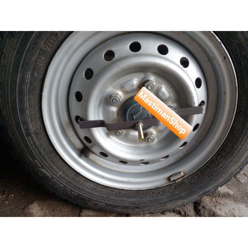 Dudukan Wheelldop Ring 13 Mobil New Carry Baut Roda 5 Khusus Pelek Kaleng Yang Berlubang Banyak Mend
