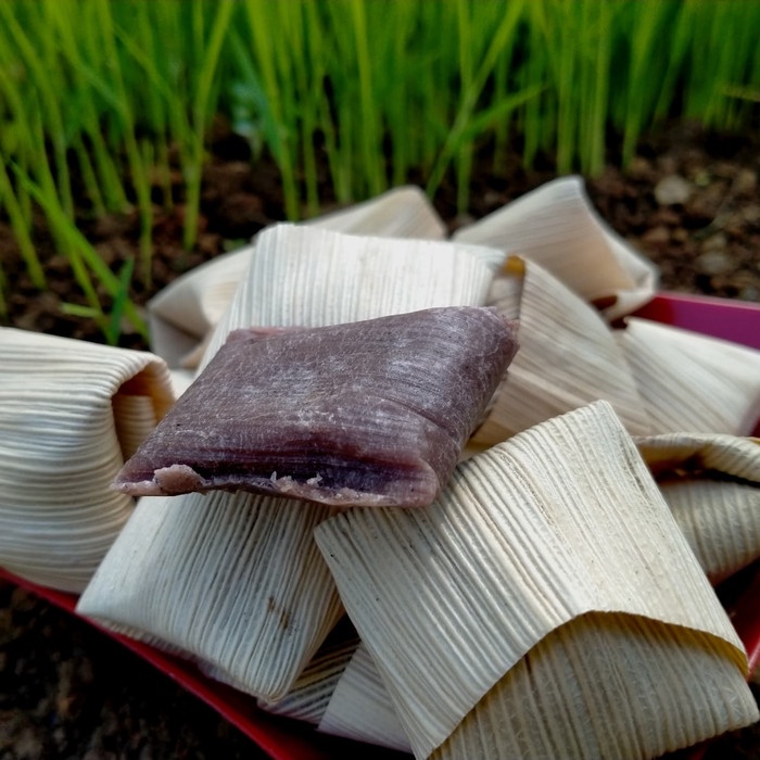 

WAJIT ANGLENG KETAN HITAM 1KG ISI BANYAK MANIS KELAPA GULA AREN ASLI