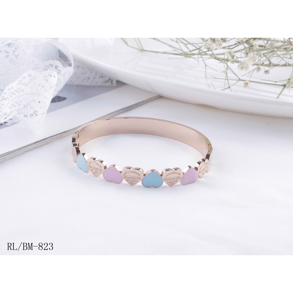 Gelang Titanium Cantik Perhiasan Fashion 823/0270/236/181