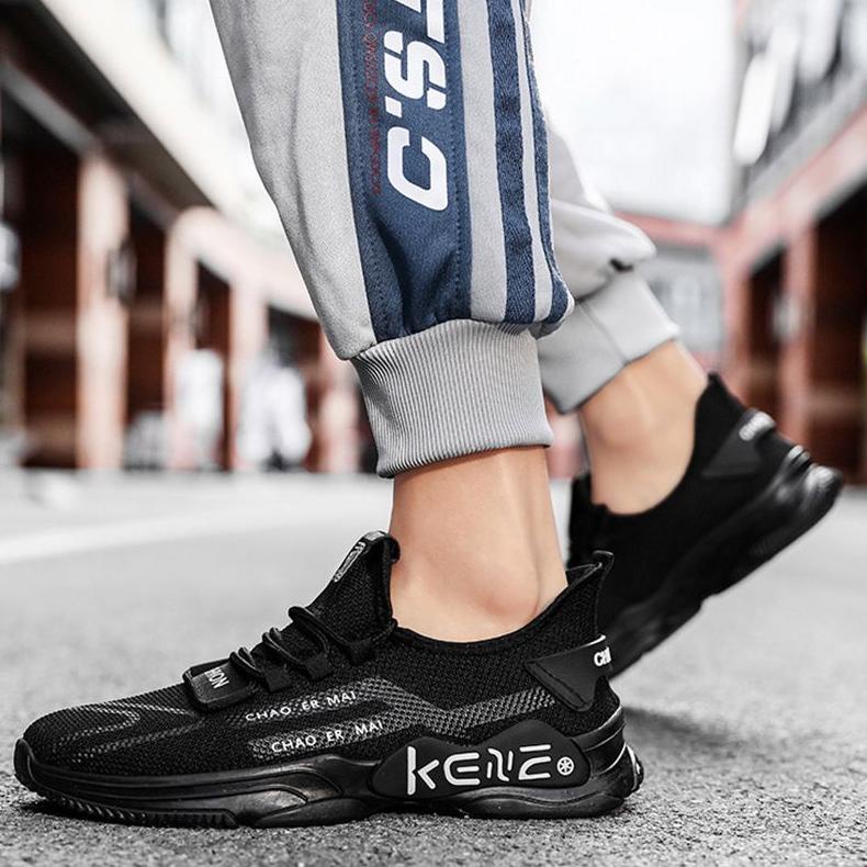 Sepatu Sneakers Pria Import SP11