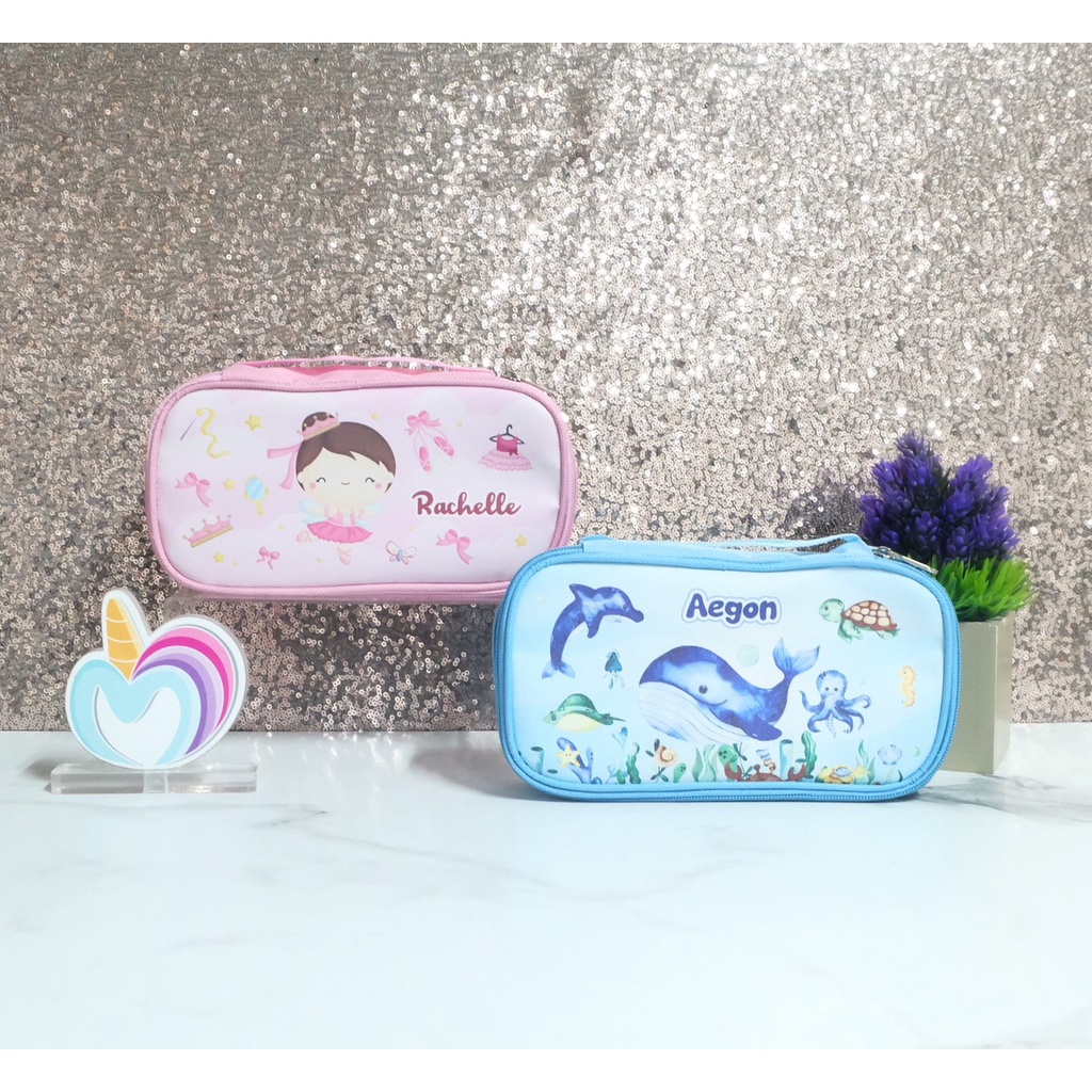 

SEA PENSIL CASE / TAS ULTAH / SOUVENIR PROMOSI / POUCH SKINCARE / AQIQAH / TASYAKURAN / MANYUE SIAP