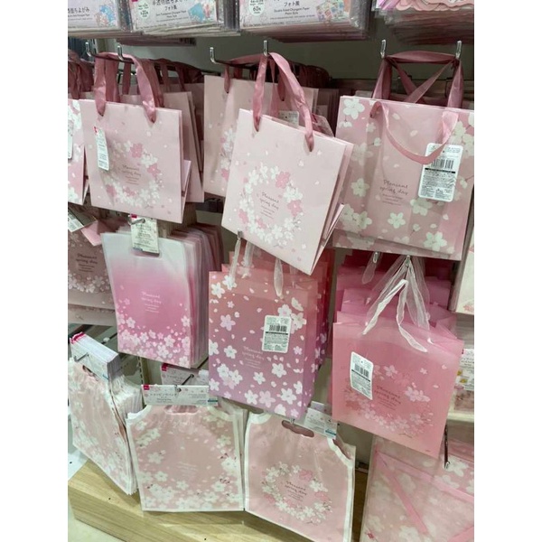 

Paperbag Pink Daiso Ori Jepang