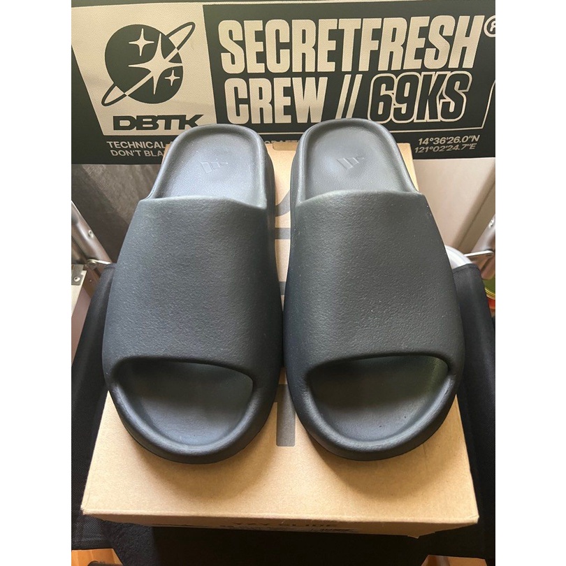 Special Promo!! Sendal Adiddas Sendal Yezzy Slide / Sendal Slip On / Sendal Import 100% / Sendal Pria / Sendal Wanita Premium