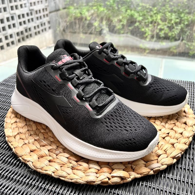 Sepatu Men PYB