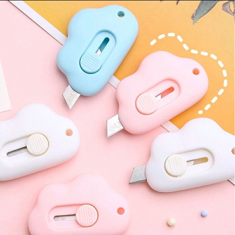 

Cutter Mini Lucu Pemotong Kertasi Portable Karakter