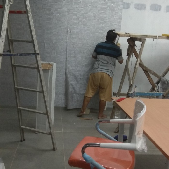 JASA PEMASANGAN WALLPAPER UK 0,53 X 10M ATAU ROLL KECIL