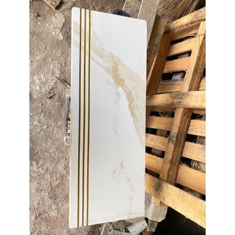 GRANIT TANGGA MOTIF MARMER PUTIH EMAS STATUARIO GOLD 30X60,30X80,30X90,30X100,30X120