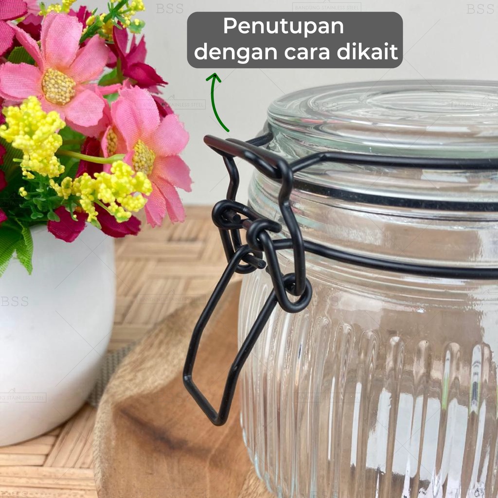 Toples Kaca Aesthetic Ripple 0.6L 1L Wadah Bumbu Makanan Camilan Kue Kering Lebaran Kedap Udara Glass Jar Tutup Kait