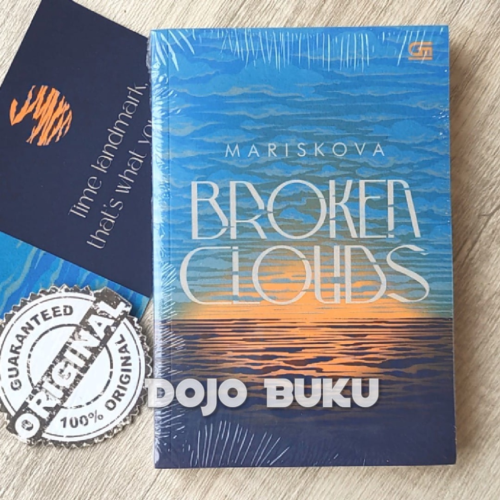 Buku Broken Clouds by Mariskova