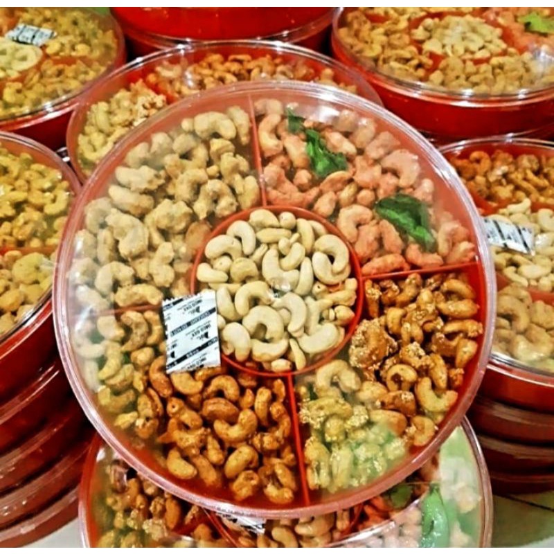 

Kacang Mede rasa_ rasa Tray 5 Rasa Madu Wijen Original Pedas Crispy