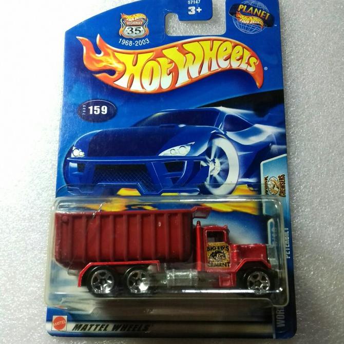HOT WHEELS PETERBILT. DUMP TRUCK MODEL. BLUE CARD WORK CREWSERS SERIES