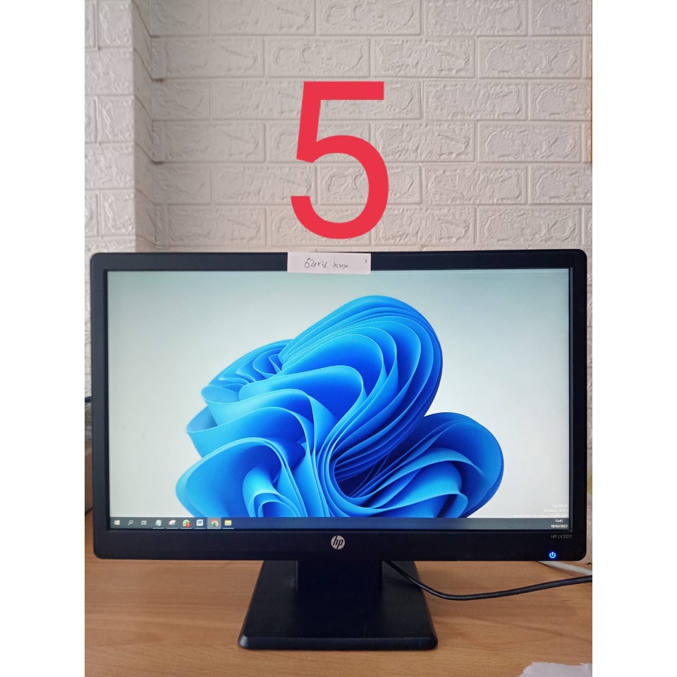 Monitor HP 20 Inch Minus Garis