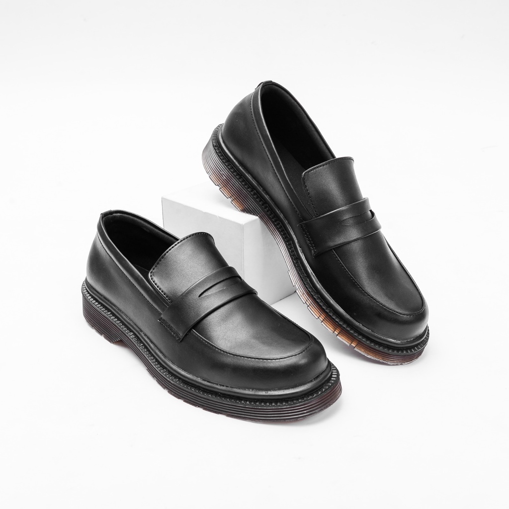 LALAKI MEN LIKEPROJECT Sepatu Slip On Pria &quot;LUIS MEN SHOES&quot;