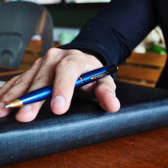 

Parker Inflection Limited Edition Tranquil Blue Ballpoint
