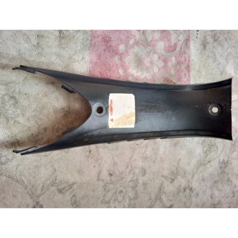 Leksil legsil legshield pelana cover body tengah Suzuki Shogun 125 sp shogun 125 r original copotan 