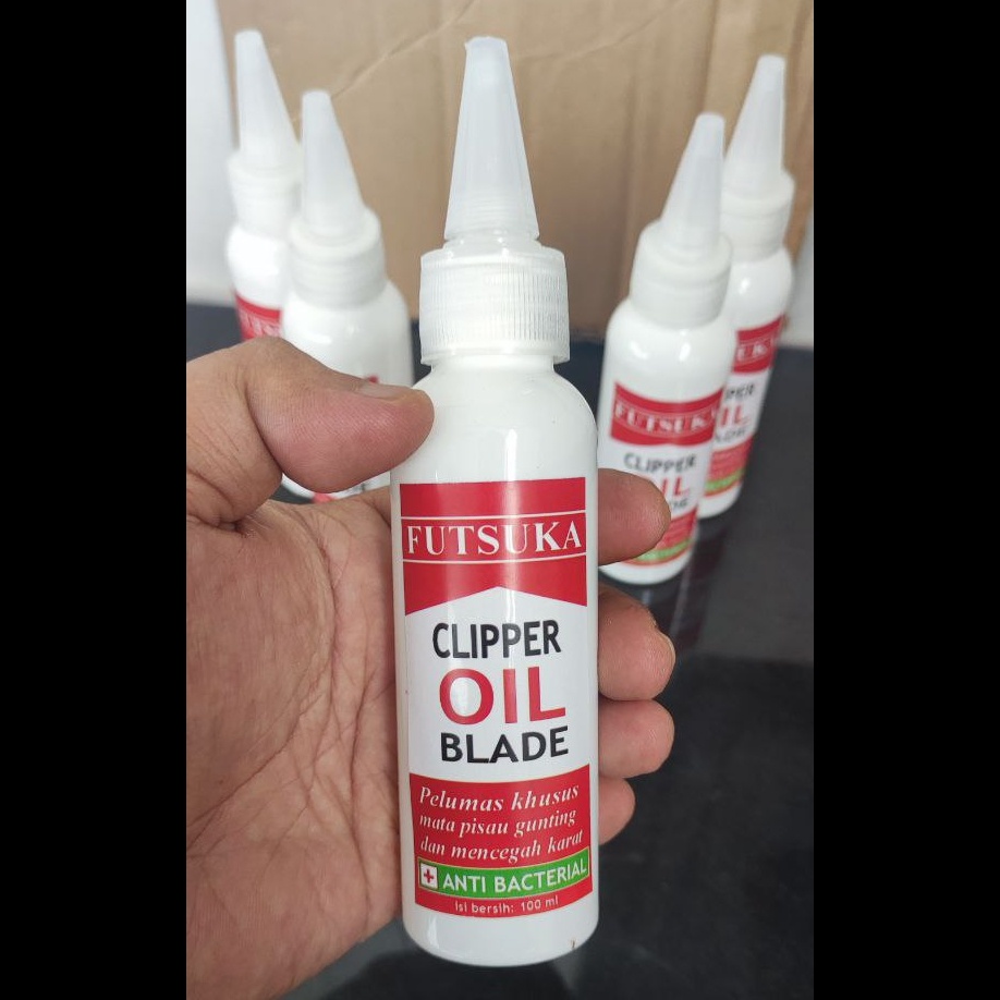 MINYAK CLIPPER PELUMAS FUTSUKA OIL PLUS ANTIBAKTERIAL WANGI HIGENIS