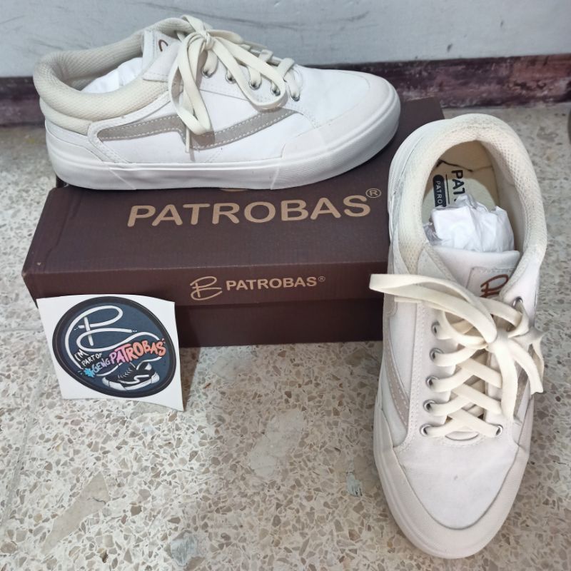 PATROBAS Cloud Off White Uk. 40 Preloved