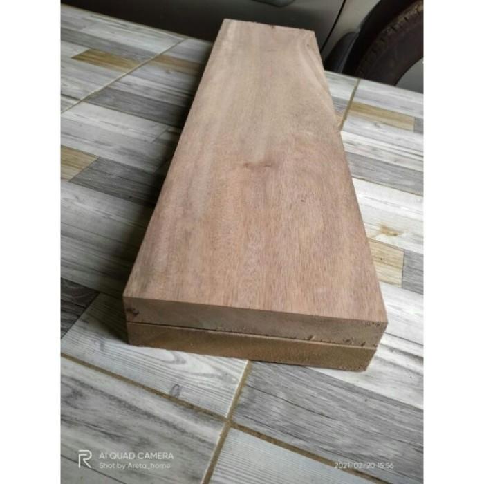 

Terlaris Papan Kayu Bayur 20X80X3