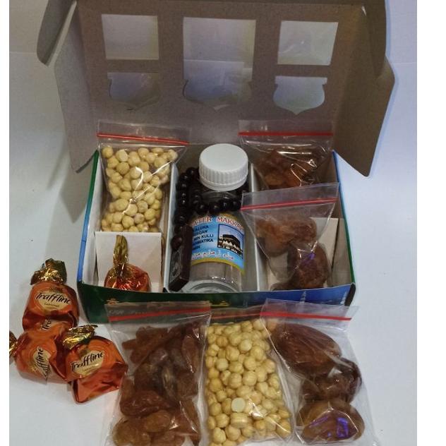 

Harga lebay Paketan Oleh Oleh Haji Dan Umrah 6 Varian "Komplit" √ Paket "Kurma'Kacang Arab'Coklat'Tasbih'Botol