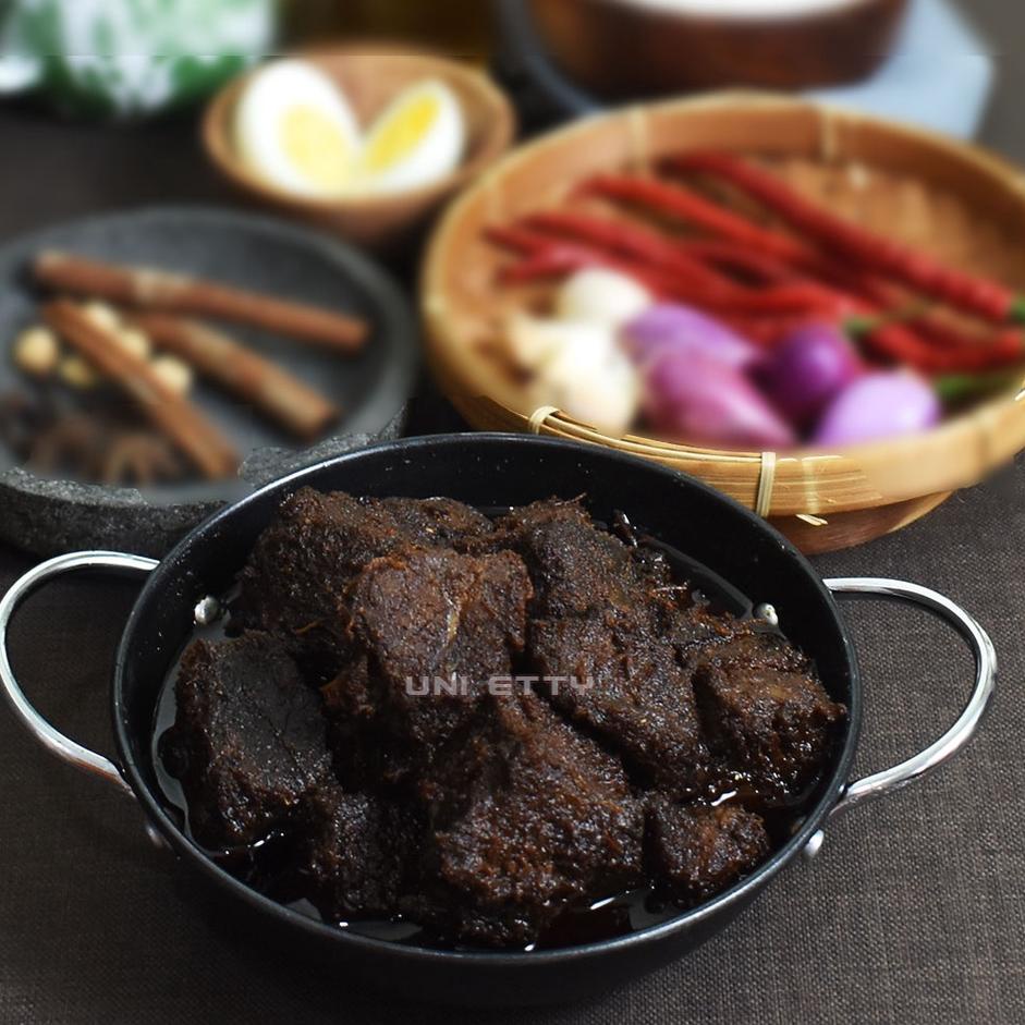 

♜ Rendang Padang - Daging Sapi ℗