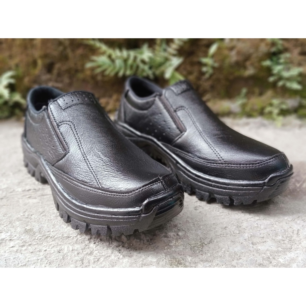 Sepatu Casual Pria / Sepatu Slip On Pria / Sepatu Boots Pria Kulit Sapi Asli