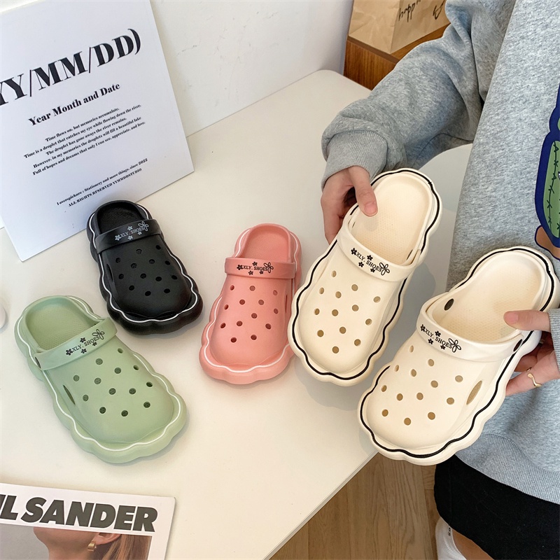 Mainland Sandal Crocs Pin Karakter Jibbits Lucu Sandal Kodok Viral Kekinian Sendal Lubang Pin Karet Rumahan Outdoor HSN132