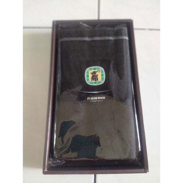 Sarung Gajah Duduk Polos