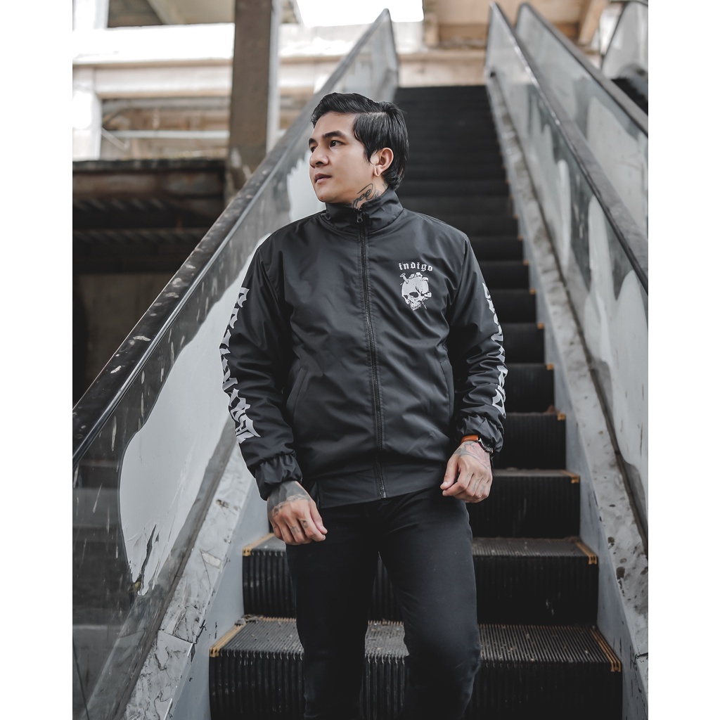 JAKET WINDBREAKER PRIA PARASUT