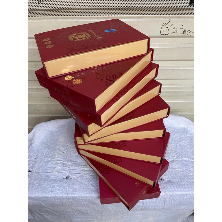 sarung gajah duduk serumpun