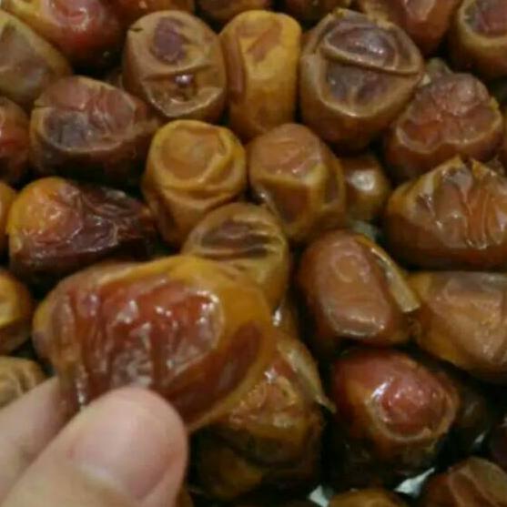 

▼ Kurma Sukari Sukkari Kualitas Premium Organik Matang Pohon Kemasan 3kg ✴