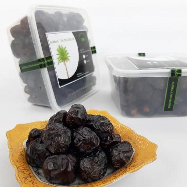 

KURMA (TERLARIS) KURMA AJWA MEDIUM AL MADINAH 1 KILO KURMA AJWA ASLI KURMA EL09I09A82L