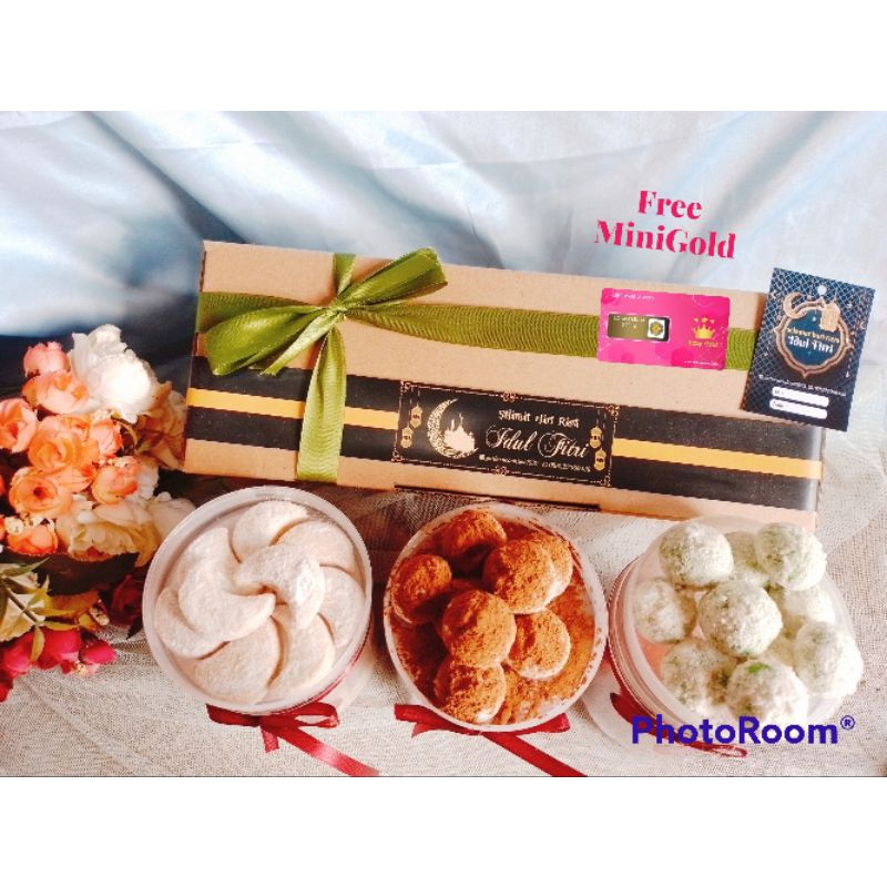 

Hampers Kue Kering FREE MINIGOLD / Hampers Kue kering isi 3 /Hampers Putri Salju / Hampers / Paket Kue Lebaran / Hampers Idul Fitri