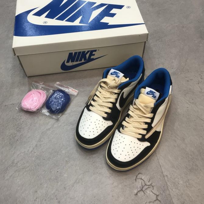 Sneakers Pria Nike Air Jordan 1 Low Fragment X Travis Scott Pk Aj1-Ts Took0088