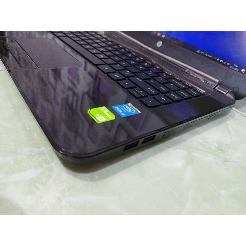 Laptop HP 14-r103TX Intel Core i3-4030U (Ram 4GB/HDD 500GB)