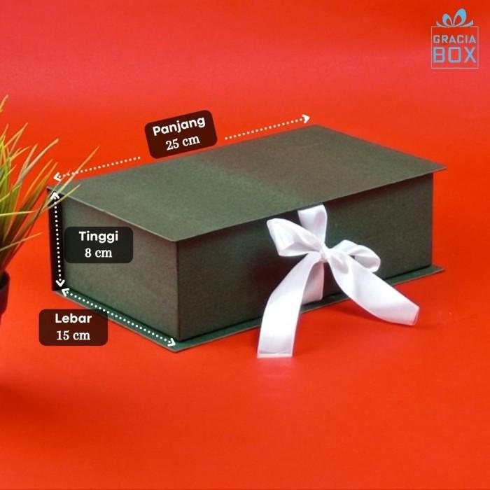 

Box Hamper - Hardbox - Kotak Kado - Ukuran 25 Cm X 15 Cm X 8 Cm 072