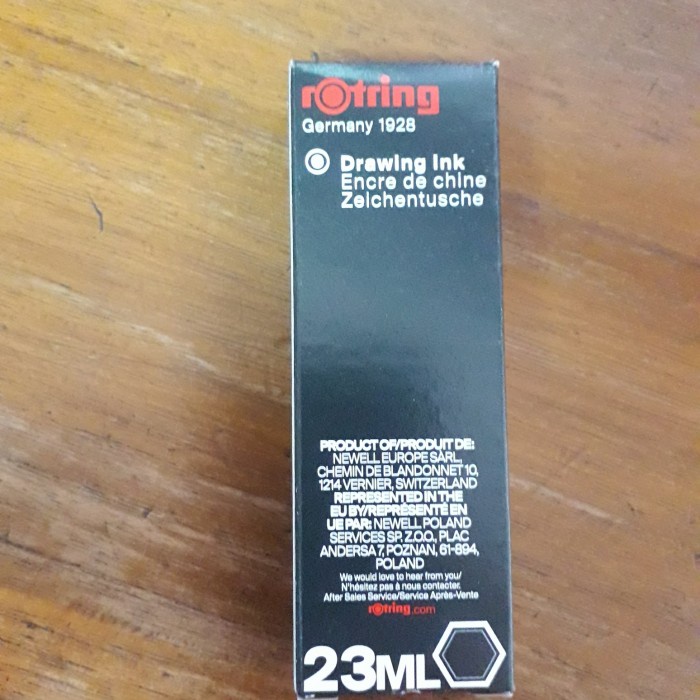 

Tinta Rotring - Hitam