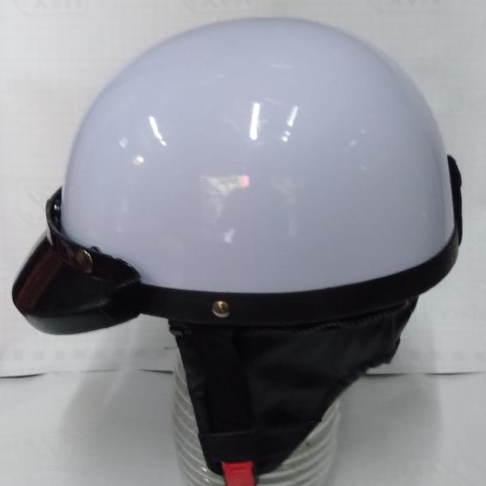 helm chips. helm vespa. helm jadul retro