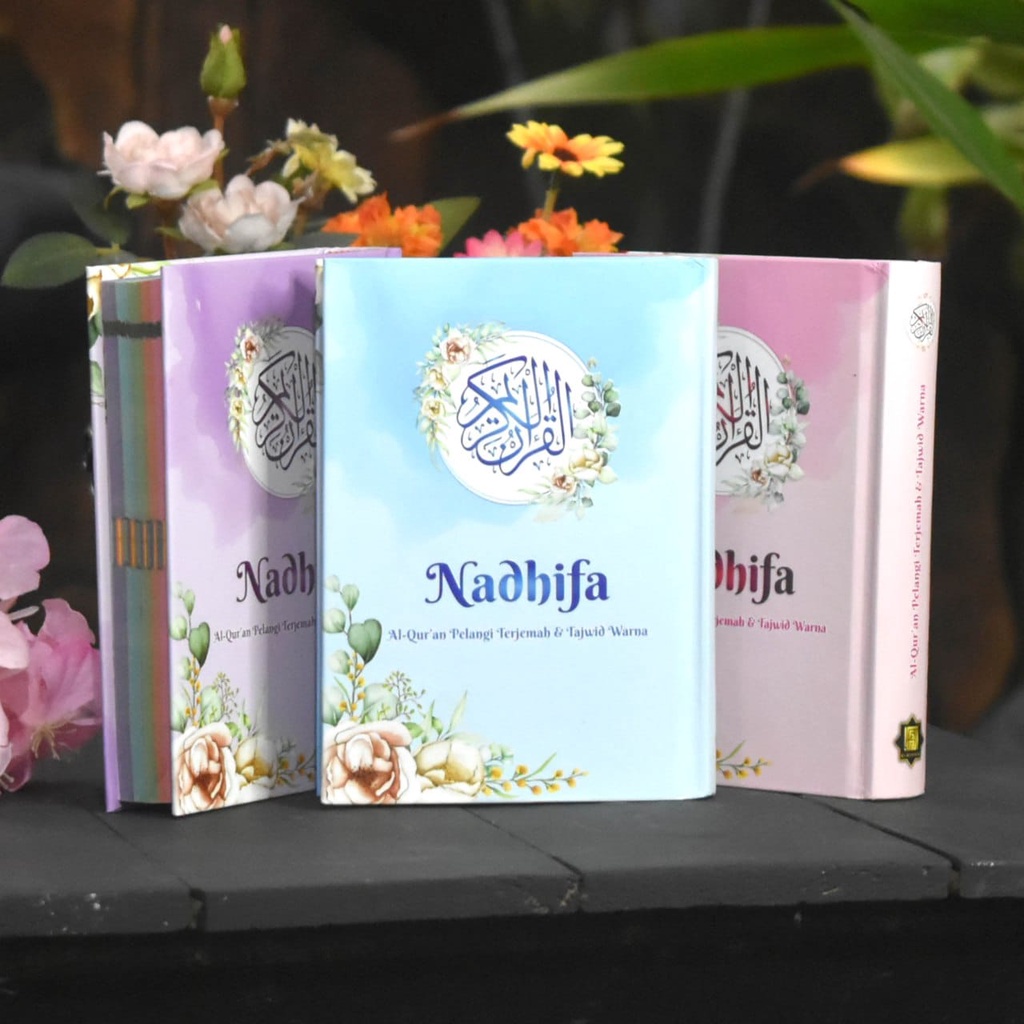 

Mushaf Wanita Nadhifa A6 Terjemah dan Tajwid Warna Penerbit AL MUBAROK