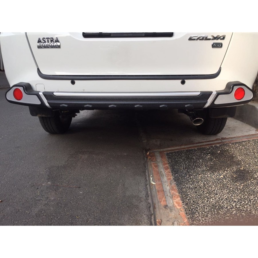 BUMPER BELAKANG / PENGAMAN BELAKANG MOBIL CALYA