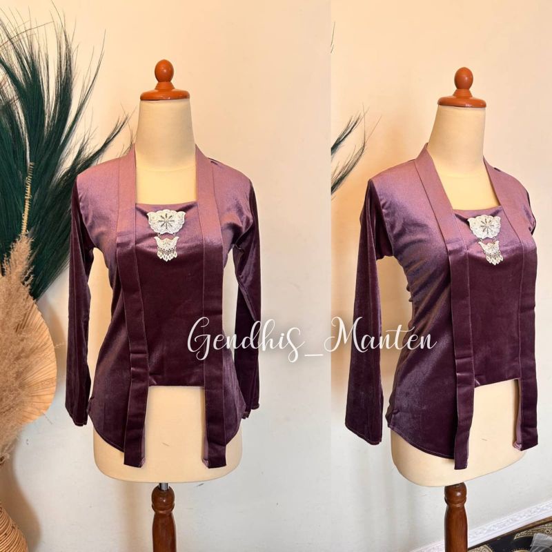 [Ungu Taro] Kebaya Kutubaru, Body Sepinggang - Bahan Bludru