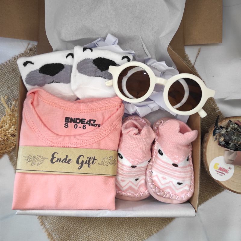 [FREE PAPERBAG] Set Gift Box Bayi Kacamata | Hampers baby girl | Hampers baby boy | Hampers new born | Hampers bayi | Jumper baby | Jumper bayi | baby fairy tale set (BISA COD)