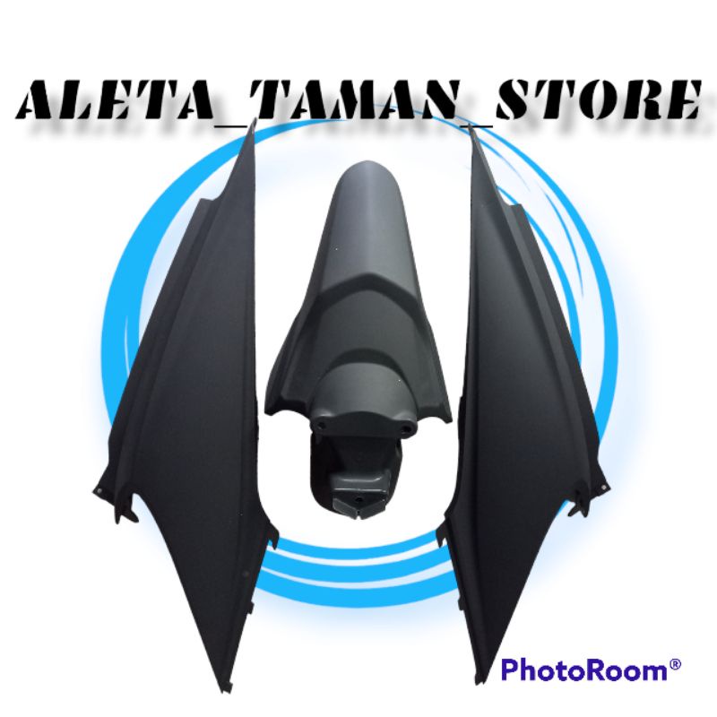 Bodi Belakang + Spakbor Depan Honda Beat Karbu Warna Hitam Doff