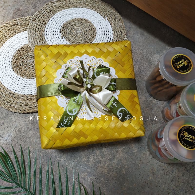 

SERIES LEBARAN | BESEK WARNA KUNING PITA | besek lebaran/hampers lebaran/bingkisan lebaran/idul fitri/hampers